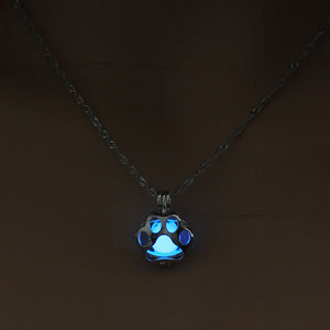 Glow In The Dark Paw Necklace Giveaway